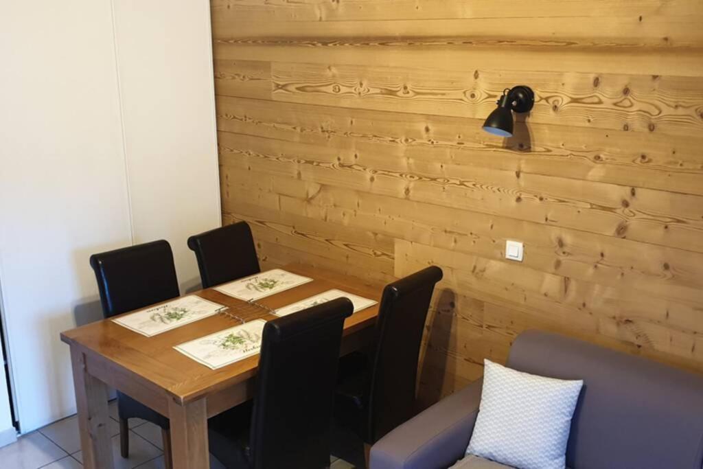 Joli T2 + Coin Montagne + Garage Apartment Briancon  Ngoại thất bức ảnh