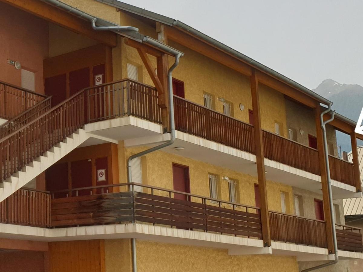 Joli T2 + Coin Montagne + Garage Apartment Briancon  Ngoại thất bức ảnh