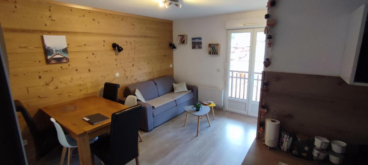 Joli T2 + Coin Montagne + Garage Apartment Briancon  Ngoại thất bức ảnh